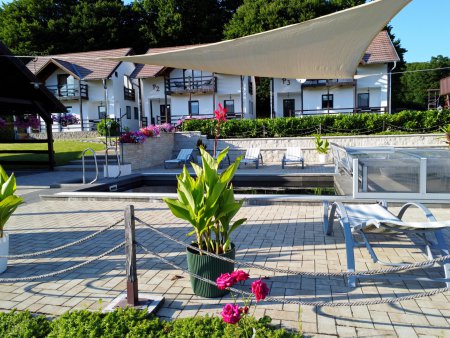 Piscină